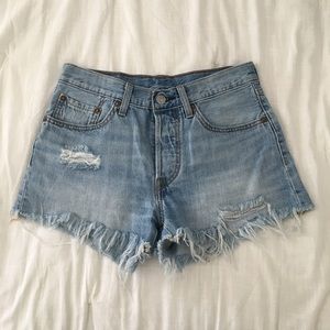 Levi Jean Shorts